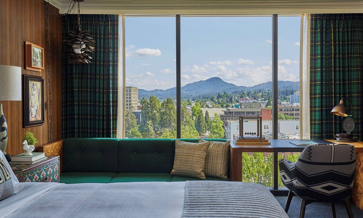 Downtown Eugene Hotel | Graduate by Hilton Eugene