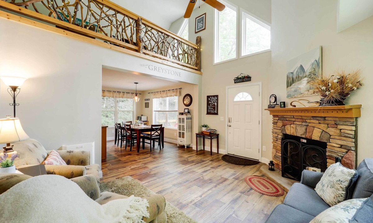 Elk Park Cottage | 'greystone' Creekside Cabin: Hike, Fish & Explore!