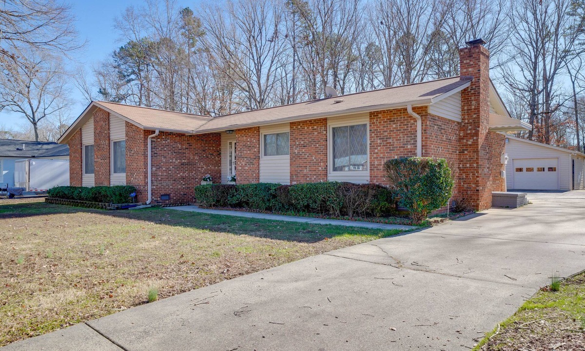 Durham House | Group-Friendly Durham Home 6 Mi to Duke University