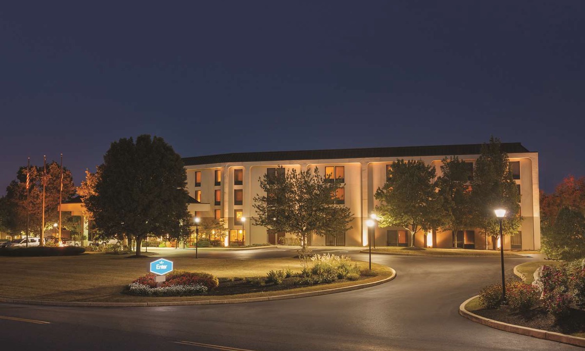 Lancaster Hotel | Hampton Inn Lancaster