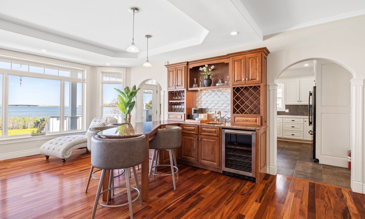 Stratford Villa | Harbour View Haven