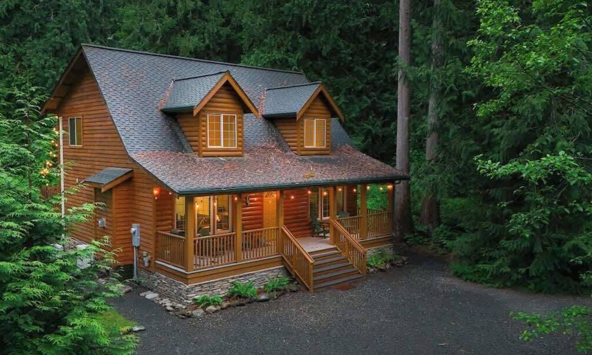 Warnick Cabin | Hearthstone | Hot Tub Fireplace 2 Kings