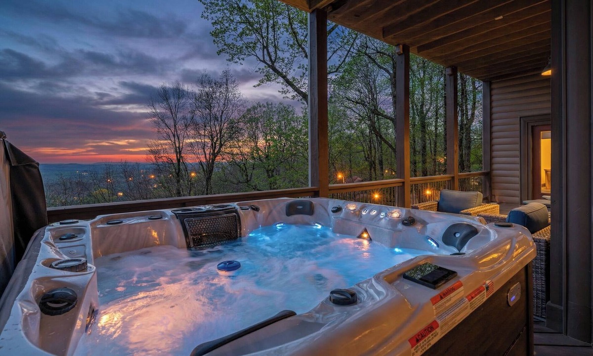 Walnut Mountain Cabin | High Alibi - Ellijay,GA
