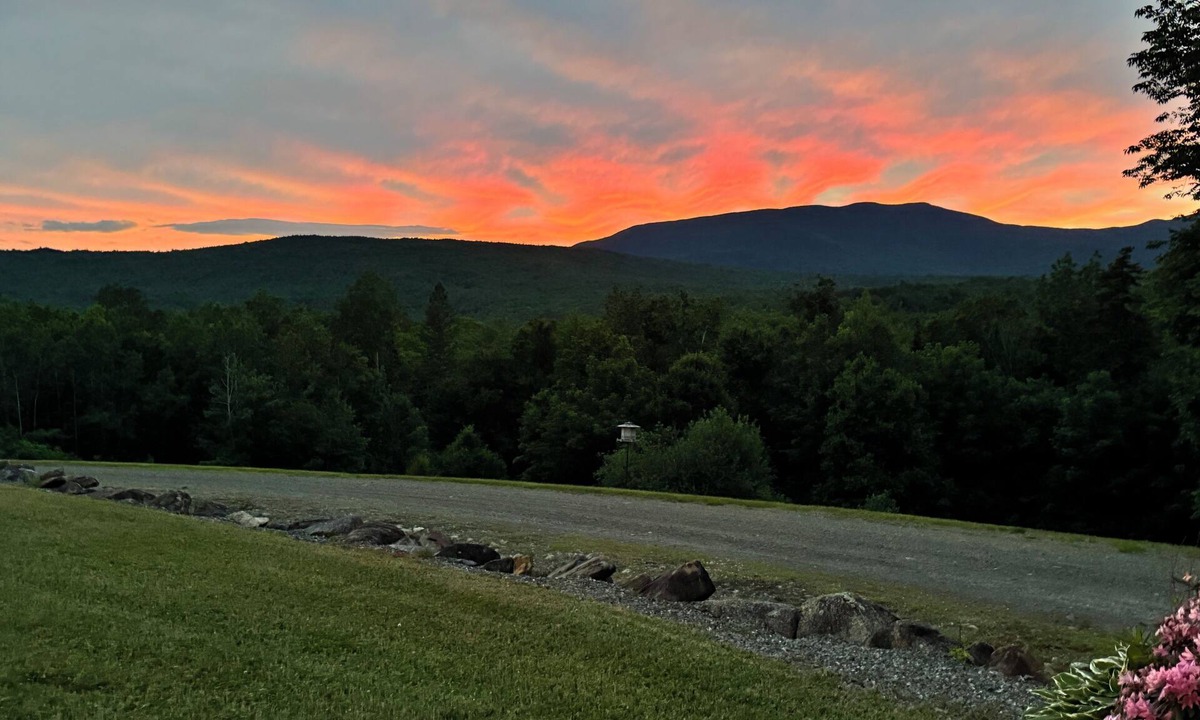 East Central Franklin House | Hiking,canoeing,fishing,close to atv,utv trails
