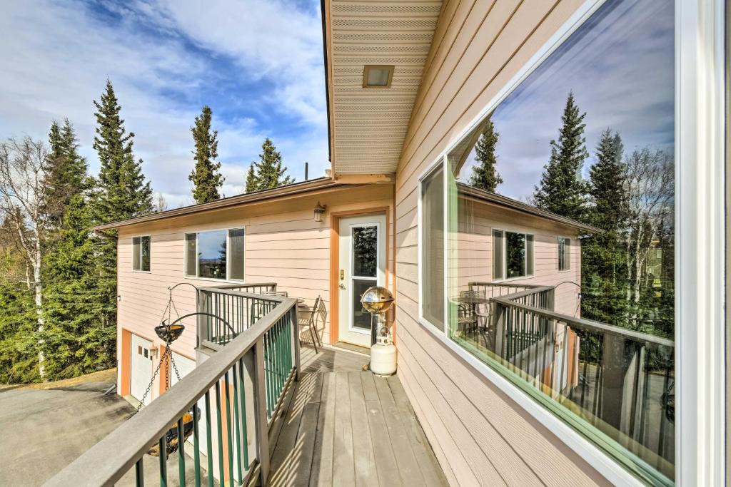 Mid-Hillside Apartment | Hillside Anchorage Home by Hiking & Biking Trails!