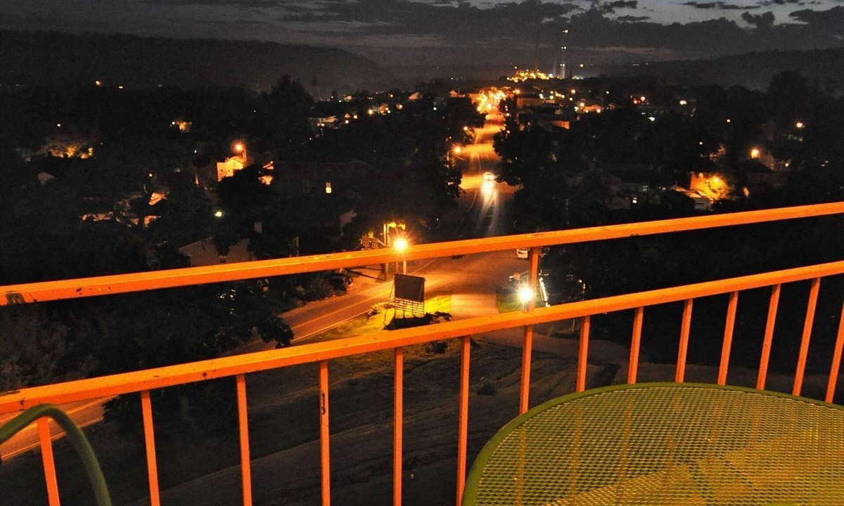 Madison Hotel | Hillside Inn