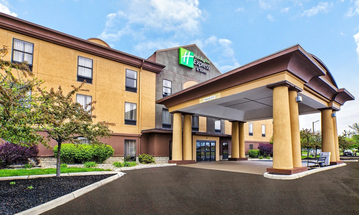 Marysville Hotel | Holiday Inn Express Hotel and Suites Marysville, an IHG Hotel