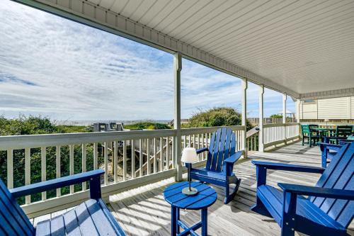 Ocean Isle Beach House | Home on Ocean Isle Beach w/Catwalk & Deck