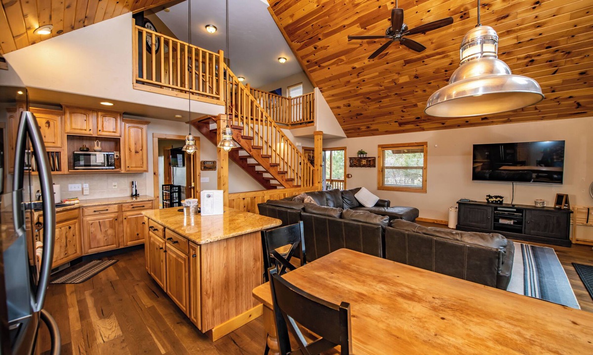 Pagosa Highlands Cabin | Hot Tub! Close to Fishing, ATV, Hiking, Rafting, Rivers!