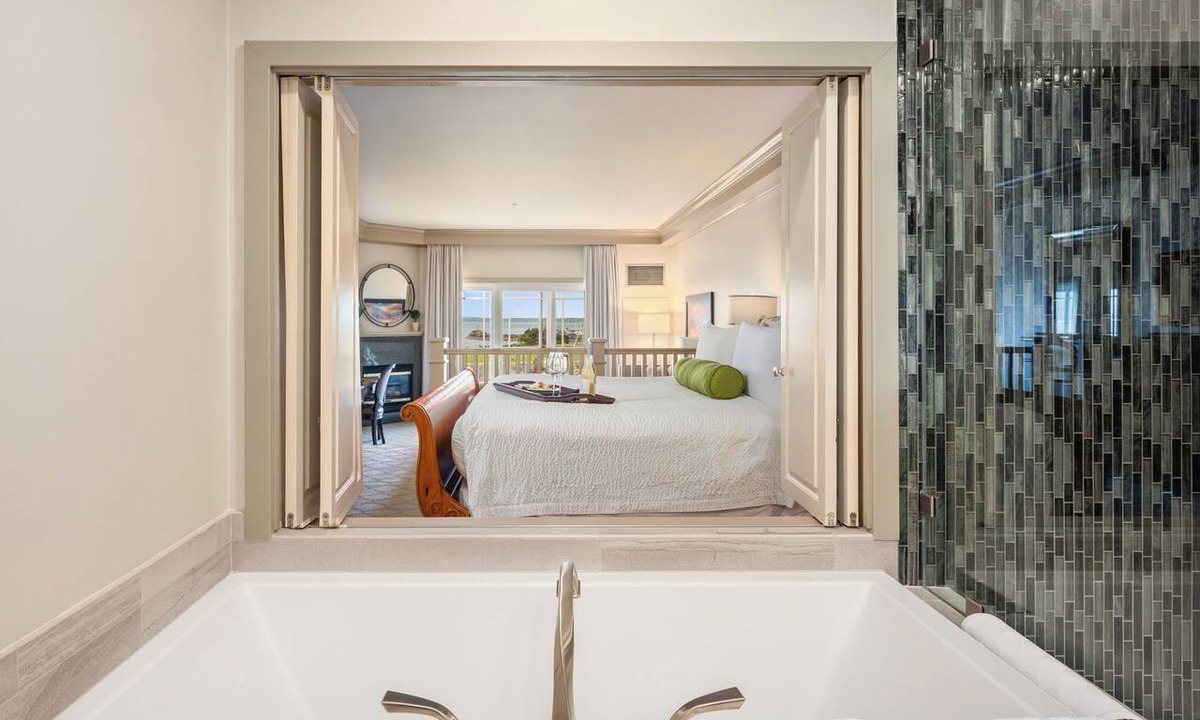 City Center Hotel | Hotel Bellwether