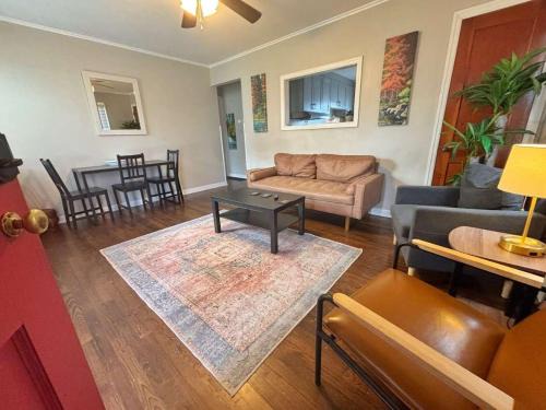 Columbus House | Housepitality- The Bungalow -2 BR