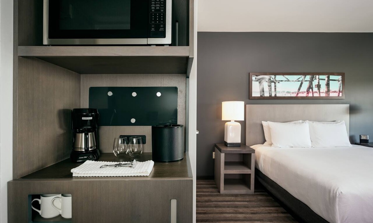 Midtown Anchorage Hotel | Hyatt House Anchorage