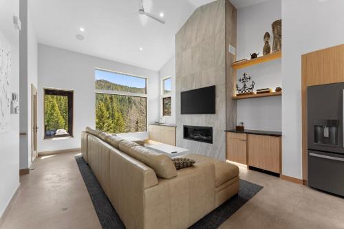 River Run Villa | Inas Way Townhomes Unit A