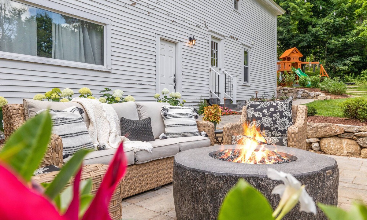 Holderness Bed & Breakfast | Inn On Golden Pond