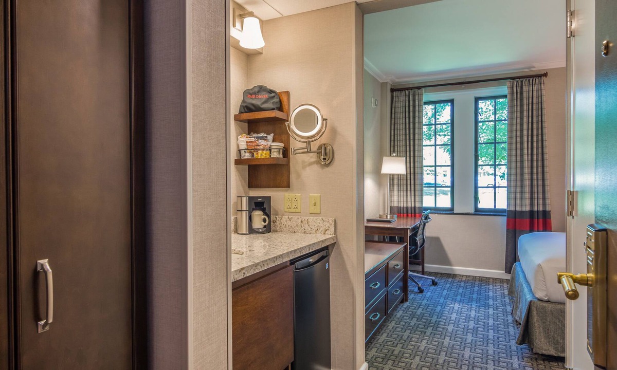 Bloomington Hotel | IU Biddle Hotel