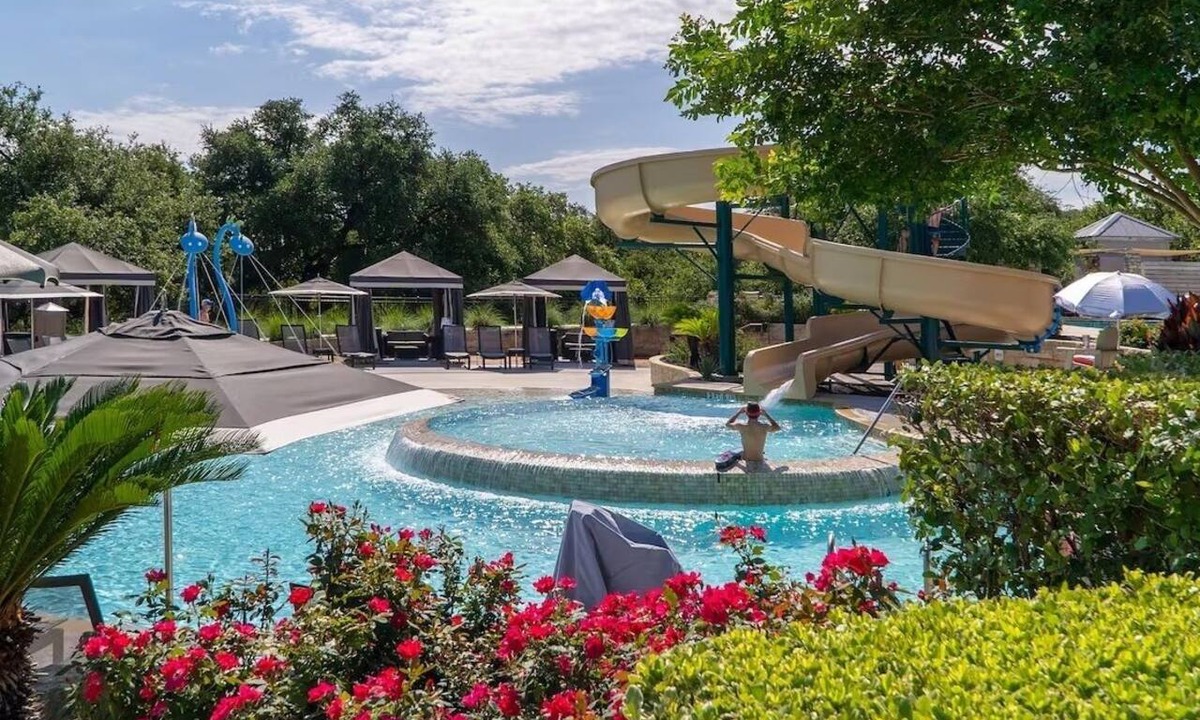 Lakeway Hotel | King Lakeview with Balcony at Lakeway Resort & Spa, Pool!