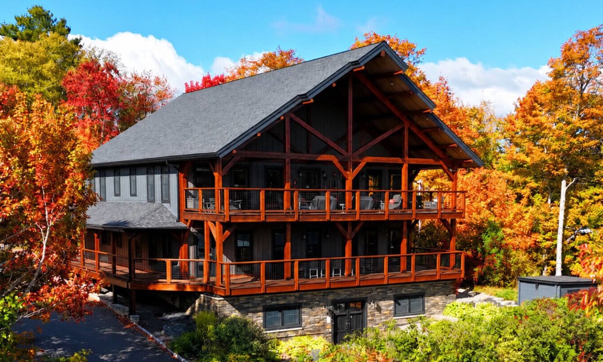 Greenville Cabin | Kings Landing at Moosehead Lake-Ultimate Luxury