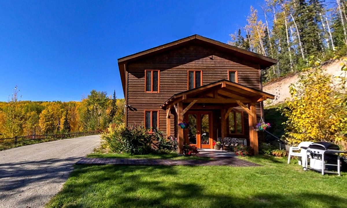 Fairbanks House | Knoll House 4 Bedrooms Each With Private Bath