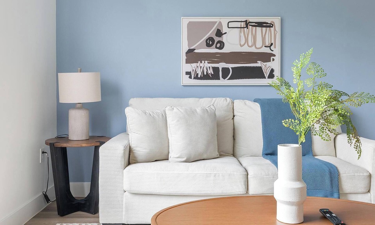 Zilker Apartment | Landing | Spectacular 1BD, Gym