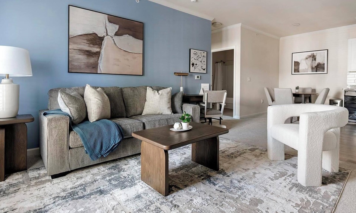 Charlotte Apartment | Landing | Spectacular 2BD, Clubhouse, Gym