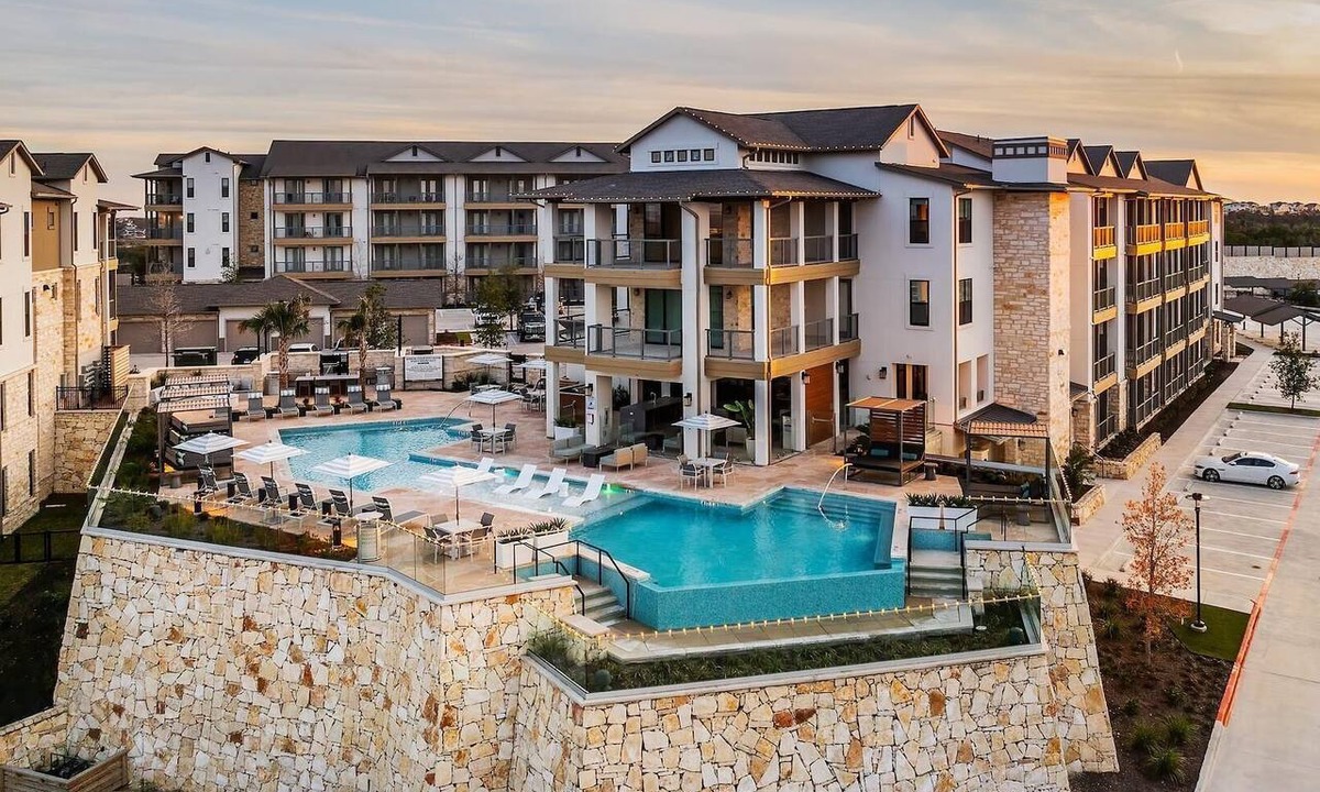 Austin Apartment | Landing | Stunning 2BD, Pool, Clubhouse