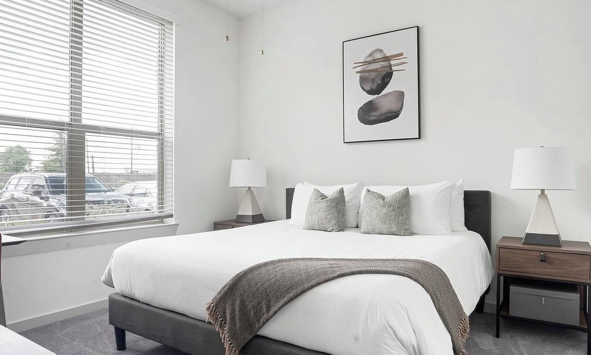 Austin Apartment | Landing | Stylish 1BD, Gym, Clubhouse