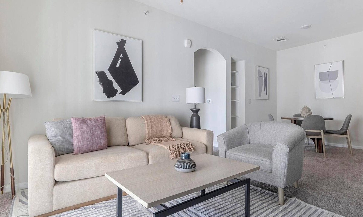 Pflugerville Apartment | Landing | Stylish 2BD, Clubhouse, Gym