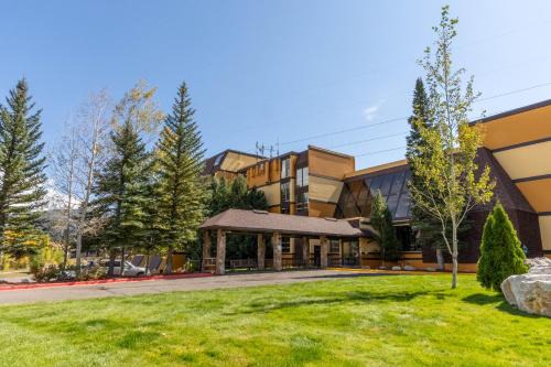 Steamboat Springs Resort | Legacy Vacation Resorts Steamboat Springs Hilltop