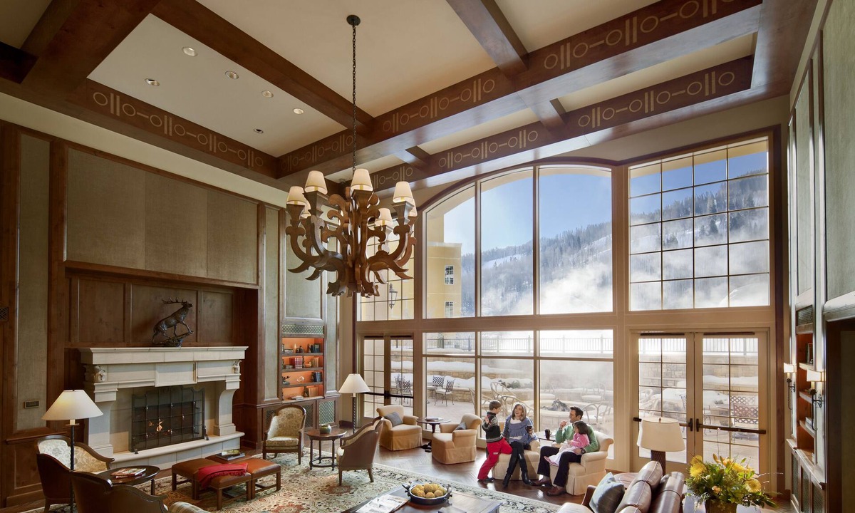 Vail Hotel | Legendary Lodging at the Ritz Carlton Residences Vail