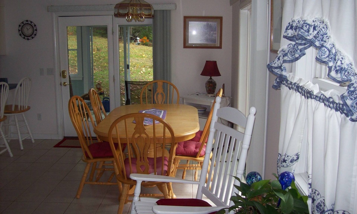 Bar Harbor Cottage | Light Oak Leaf Cottage