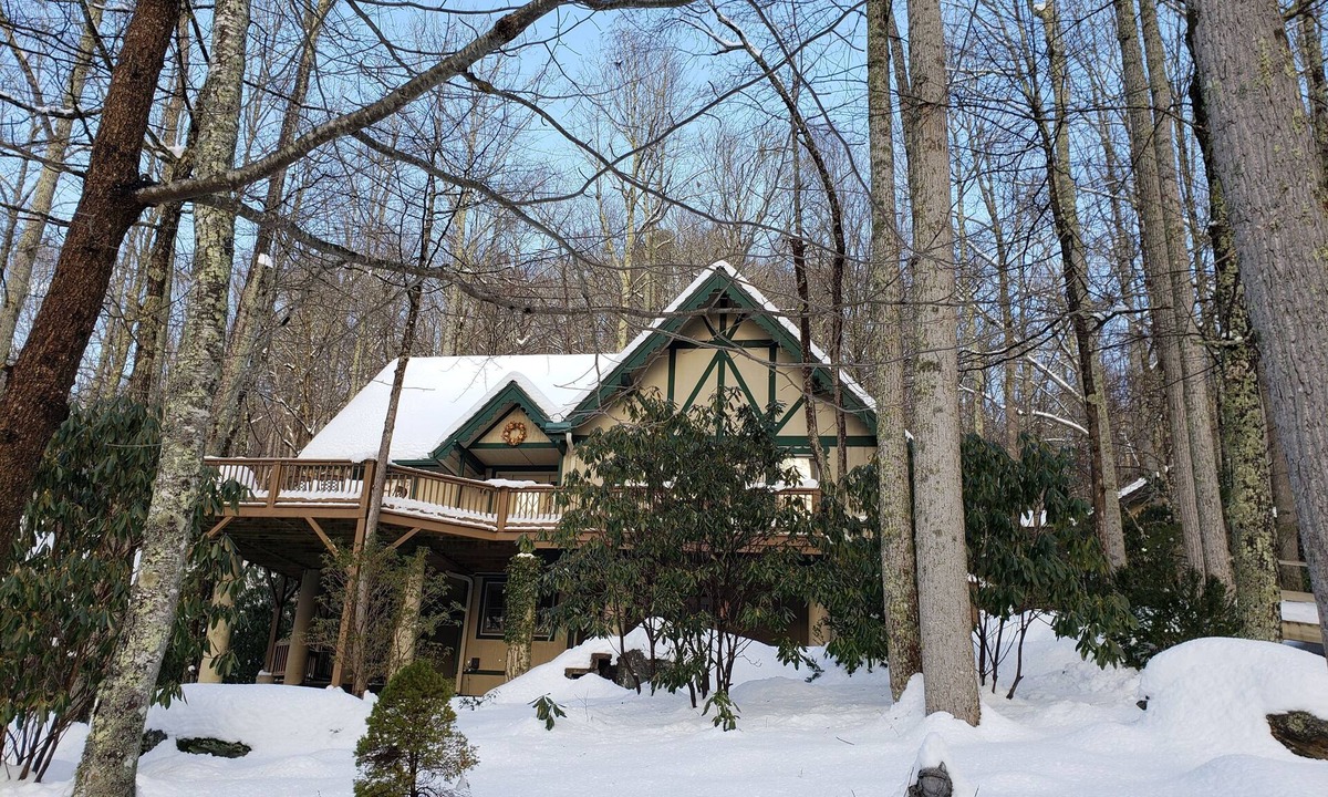 Boone House | Location! Creek-side home is central to year round activities near Boone, NC!