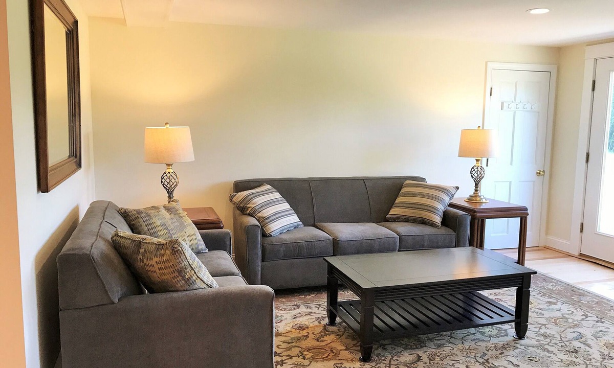 Readfield Apartment | Lovely apartment with 1 bedroom
