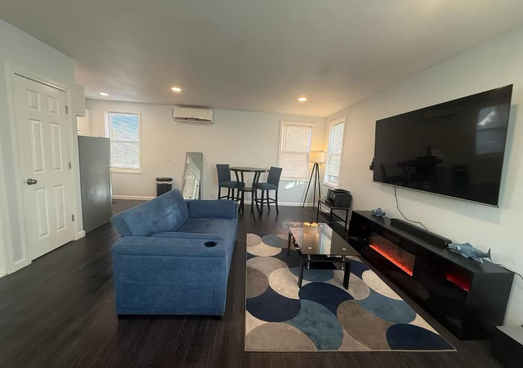 Mount Pleasant Apartment | Lucy Private Studio
