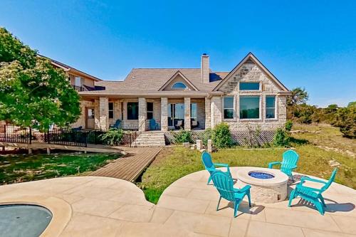 Oatmeal House | Luxe Designer Hill Country Home Near Austin with Amazing Views & Infinity Pool