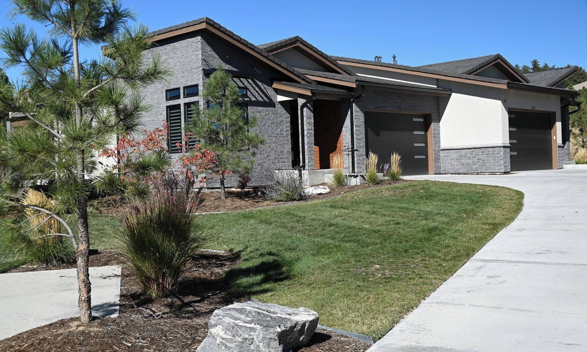 Castle Pines Village House | Luxury in Castle Pines Village - Gated Community