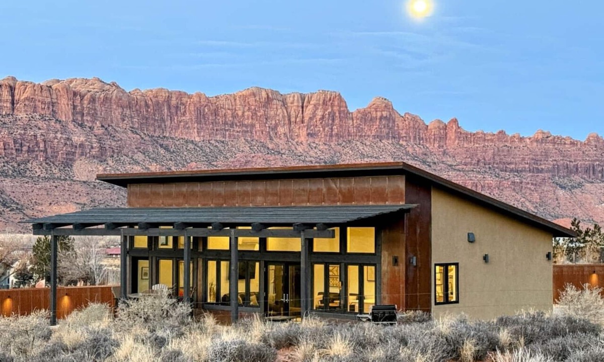 Moab South Valley House | Luxury Moab Retreat—Stunning Views Private Trails