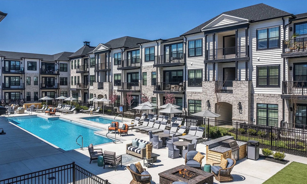 Preserve North Apartment | Luxury New Albany Living