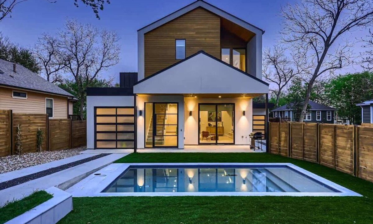 South Congress Apartment | Luxury Pool Home | 1 Block to SoCo Vibes