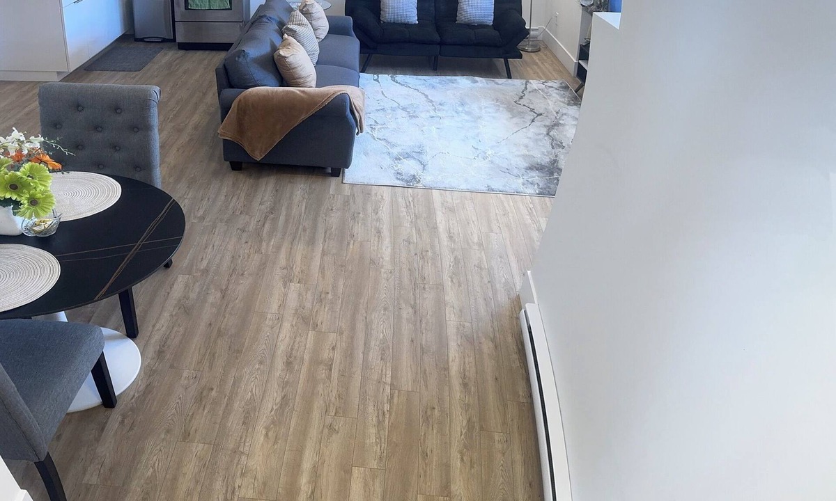 Riverview Apartment | Luxury Suite in Bristol Riverview. Avenir Centre - 6 minutes.