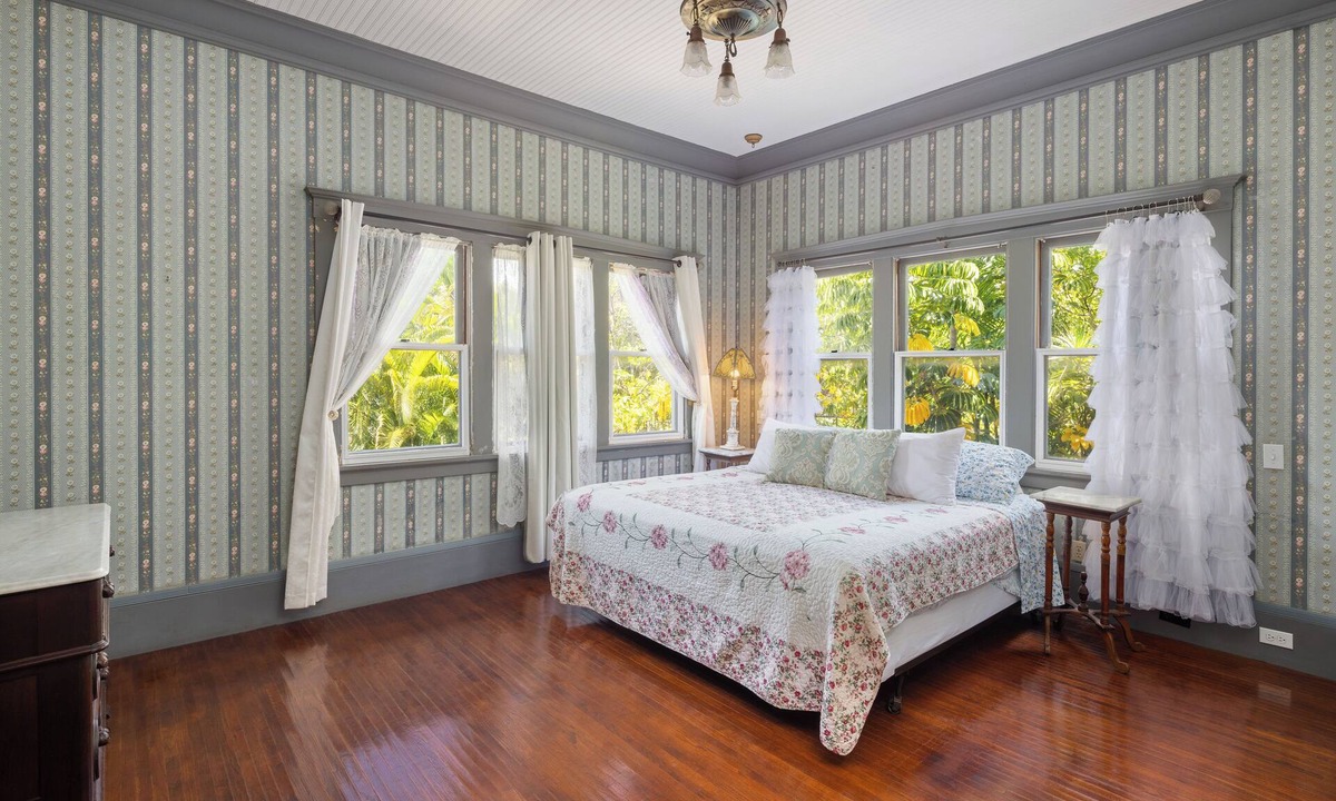 Manoa Bed & Breakfast | Manoa Valley Inn