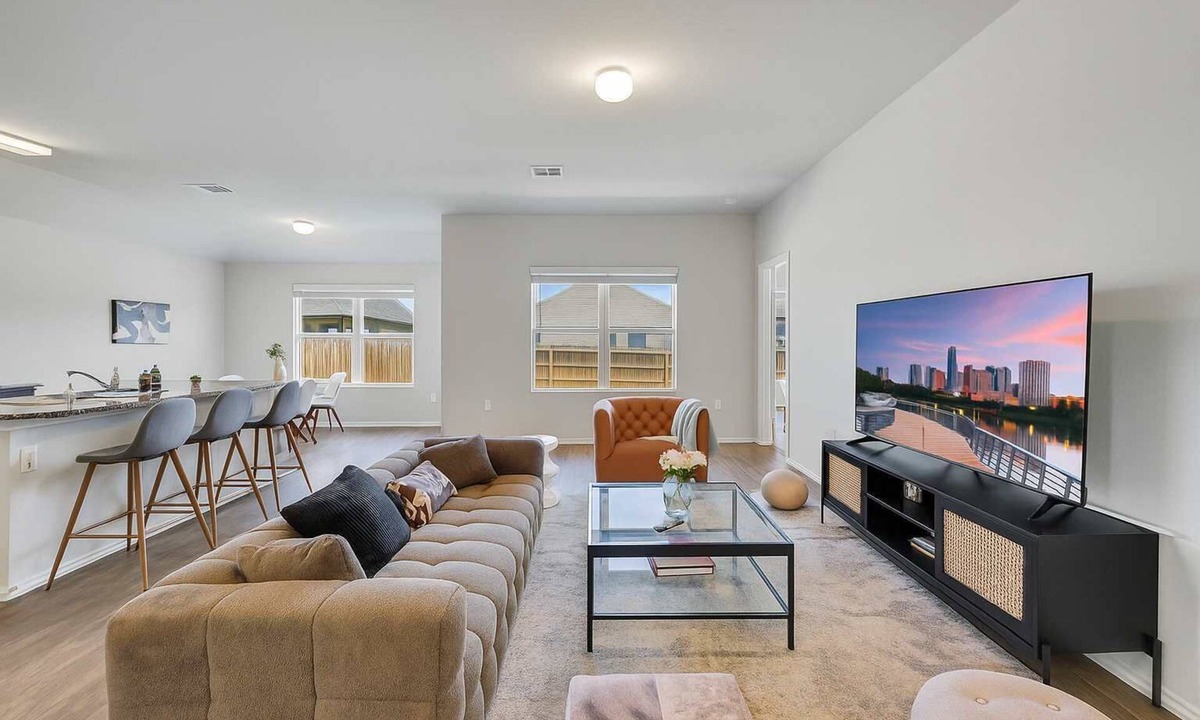 Austin House | Marbella Lane - 3BR Pristine Home in Austin TX