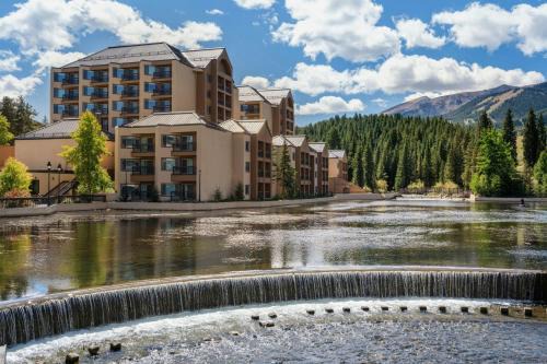 Peak 9 Hotel | Marriott's Mountain Valley Lodge at Breckenridge