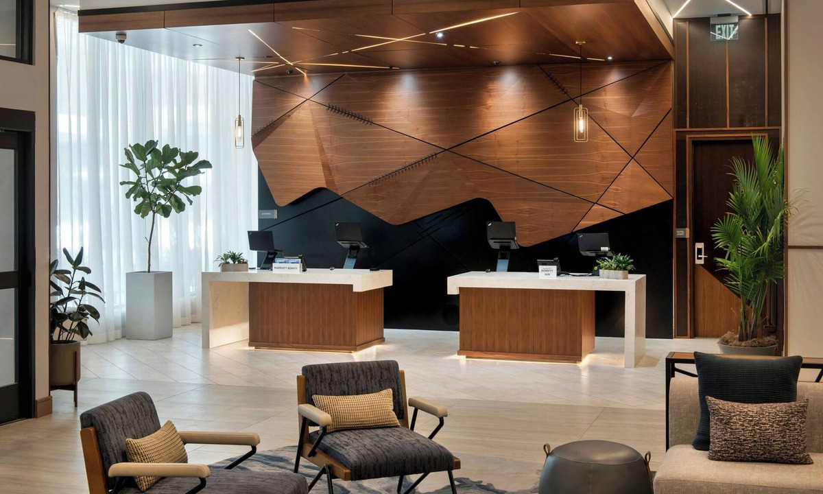 Metro Center Hotel | Marriott Springfield Downtown
