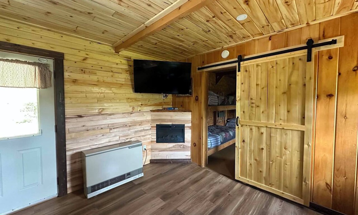 Fort Kent Cabin | Marvelous 2-bedroom cabin with AC in Fort Kent- Trail Side-Kitchen