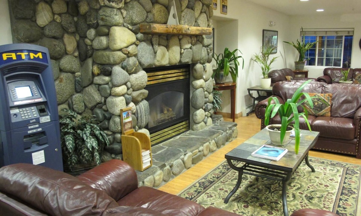 Eagle River Hotel | Microtel Inn & Suites by Wyndham Eagle River/Anchorage Area