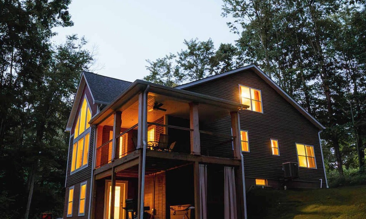 Rockbridge Cabin | Modern 2 BD Cabin With hot tub & Games & Central Loc