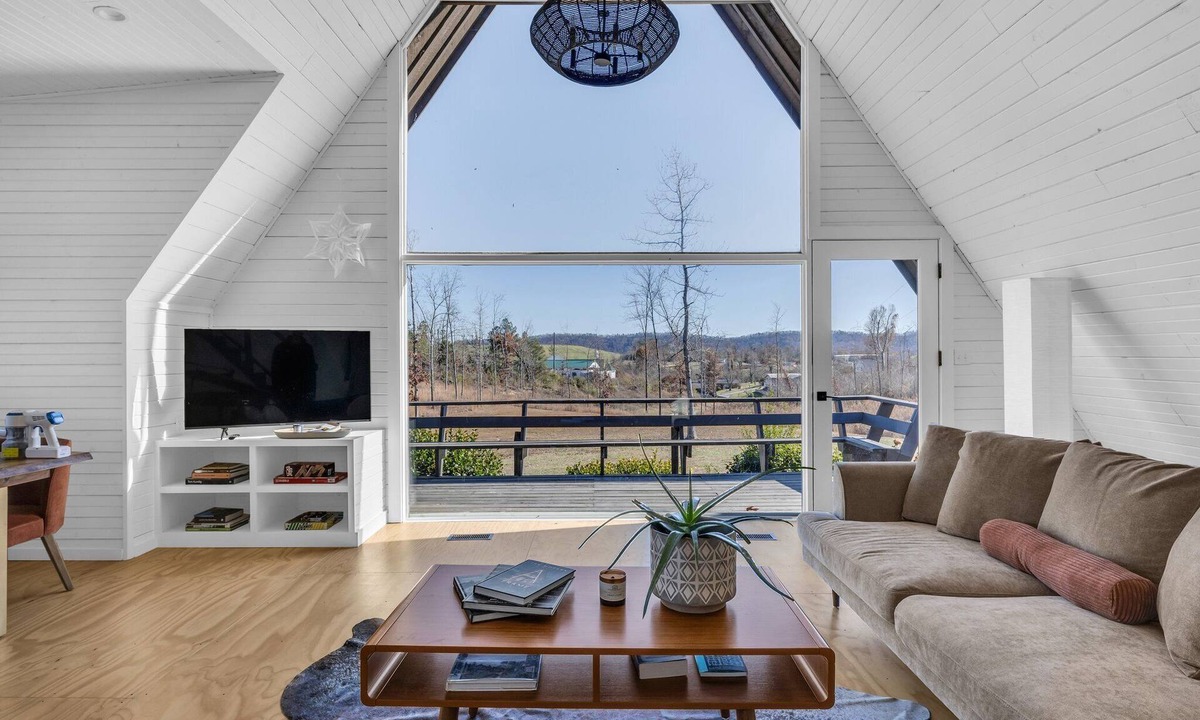 Ooltewah House | Modern 4 Bedroom A-Frame on 21 Acres W/View