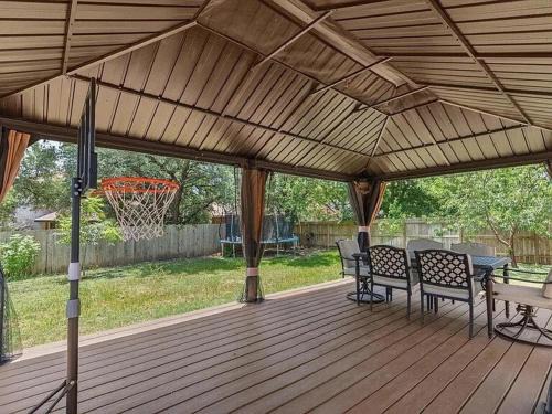 Leander House | Modern 5BR Family Home