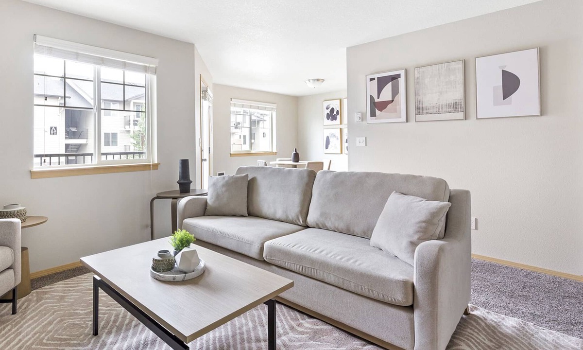 Vancouver Apartment | Modern Apartment in Prime Location (ID1221X280)