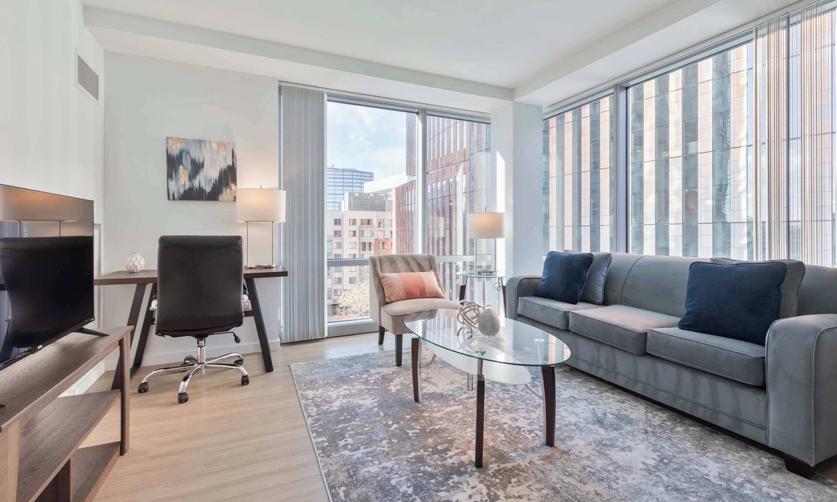 East Cambridge Apartment | Modern Apt - Easy Transit Access